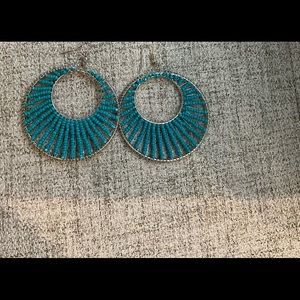 Turquoise beaded earrings. Super cute!